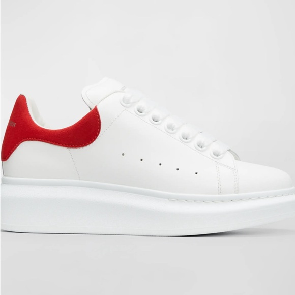 NWOB Designer Alexander McQueen Oversized Sneakers Womens 39 - Picture 2 of 2